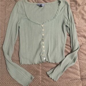 Stylish Button-Down Crop Top - Mint Green